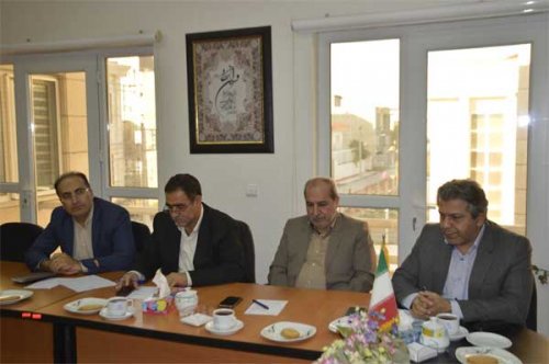 جاده نفت بعنوان یک جاده ترانزیتی می تواند جهت ایجاد کارخانجات صنعتی در مسیر سرمایه گذاری تاثیرگذار باشد