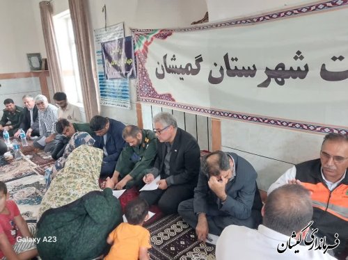 میز خدمت در روستای قرمسه شهرستان گمیشان برگزار شد