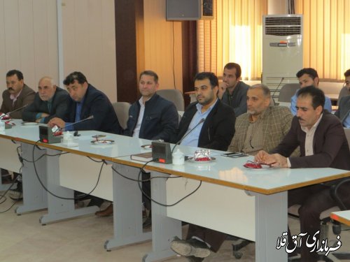 نشست صمیمی فرماندار با کارکنان فرمانداری و بخشداری های تابعه شهرستان آق قلا