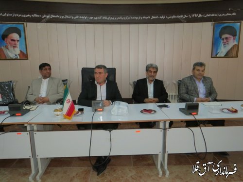 نشست صمیمی فرماندار با کارکنان فرمانداری و بخشداری های تابعه شهرستان آق قلا