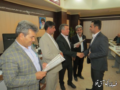 نشست صمیمی فرماندار با کارکنان فرمانداری و بخشداری های تابعه شهرستان آق قلا