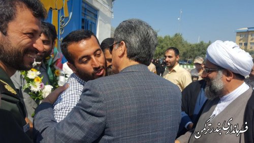 استقبال از مدافعان حرم توسط فرماندار و مسئولین شهرستان ترکمن
