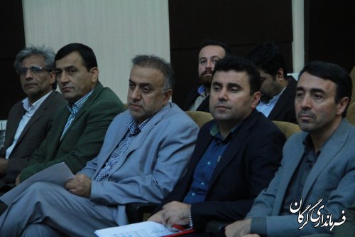 بخشداران و دهیاران فعالیت خود را بر تولید واشتغال پایدار در روستاها متمرکز نمایند