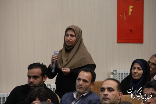 بخشداران و دهیاران فعالیت خود را بر تولید واشتغال پایدار در روستاها متمرکز نمایند