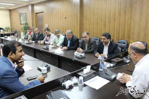 جلسه هماهنگی فرماندار آزادشهر با پرسنل فرمانداری و بخشداری های تابعه برای هفته دولت