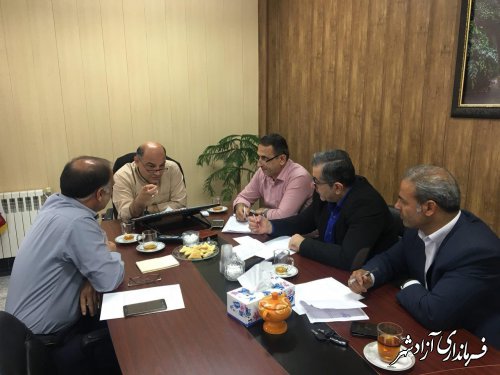 جلسه ماهانه فرماندار شهرستان آزادشهر با شهرداران شهرستان
