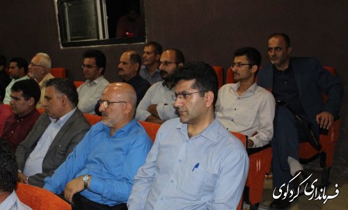 امروز تدوین راهبرد مدیریت اقتصادی در سطح شهرستانها و استان یک ضرورت  است