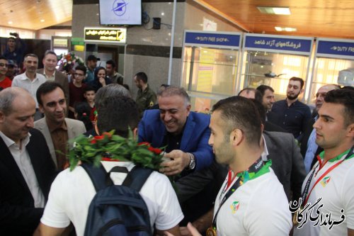 استقبال از قهرمانان کبدی آسیایی گلستان در فرودگاه بین المللی گرگان