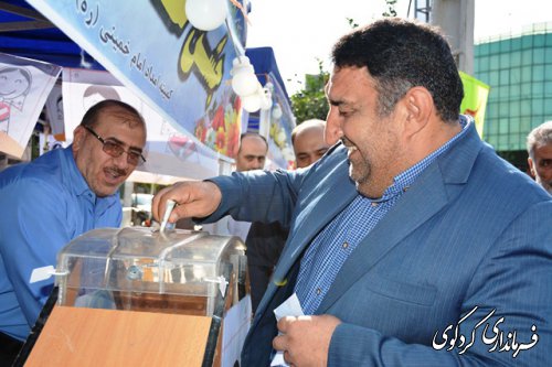 شرکت فرمانداربه اتفاق مدیران شهرستان در جشن عاطفه ها