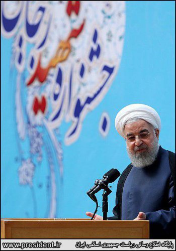 امروز جنگ، جنگ اقتصادی و تبلیغاتی است و دولت در صف مقدم این جنگ است/ بهترین الگو برای دولتمردان، شهیدان رجایی و باهنر هستند