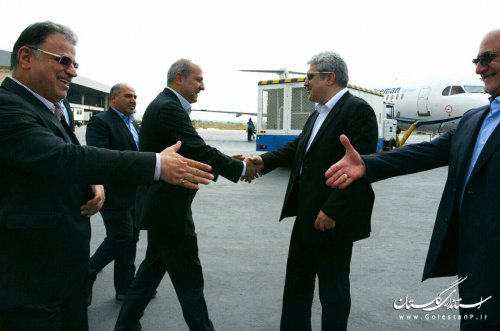 معاون علمی و فناوری رییس جمهور وارد فرودگاه بین المللی گرگان شد