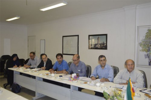 از تمهیدات دولت برای رفع خسارت کشاورزان استفاده شود