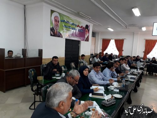 جلسه توسعه باغات اراضی شیب‌دار در شهرستان در علی آباد کتول برگزار شد