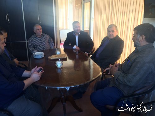 بازدید فرماندار از اتاق اصناف مینودشت