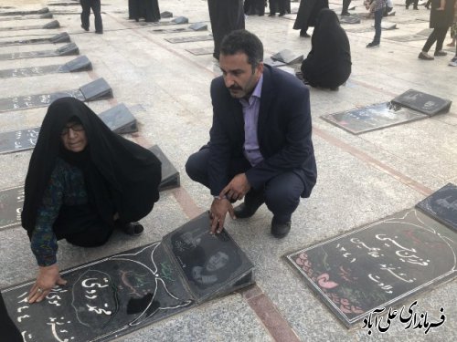 غبارروبی گلزار شهدای علی آباد کتول به مناسبت گرامیداشت هفته دفاع