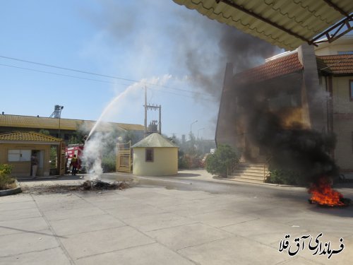 مانور اطفاء حریق در واحد تولیدی"سپار آشیان"شهرک صنعتی آق قلا