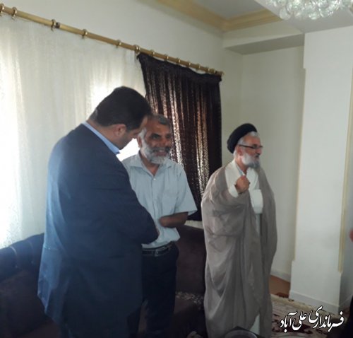 خدمت به خانواده شهدا عبادت است