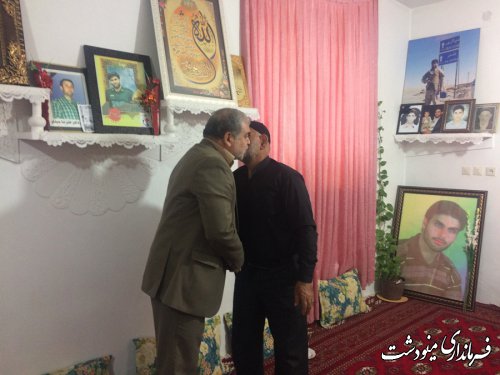 دیدار فرماندار مینودشت با خانواده شهید مدافع حرم