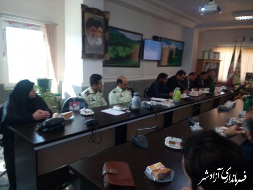 جلسه هماهنگی اصناف و روسای اتحادیه های شهرستان آزادشهر با نیروی انتظامی برگزار شد
