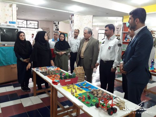 صدای زنگ نمایشگاه هفته ملی کودک در کانون پرورش فکری مینودشت
