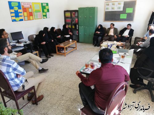 بازدید معاون فرماندار آزادشهر و مدیر آموزش و پرورش از مدارس روستاهای بخش چشمه ساران