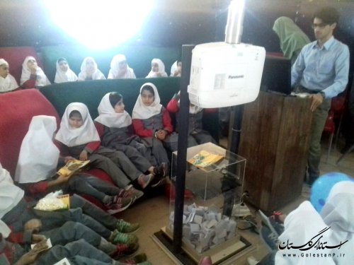 سفر دانش‌آموزان گرگانی در هفته ملی کودک به فضا