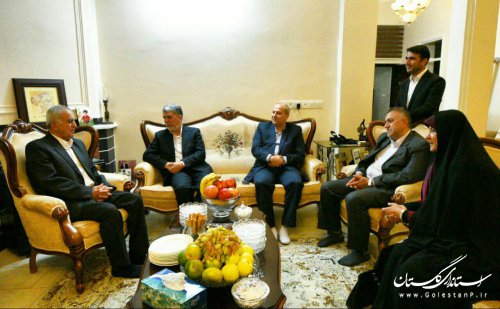 دیدار وزیر فرهنگ و ارشاد اسلامی و استاندار با یک هنرمند جانباز و یک پژوهشگر گلستانی