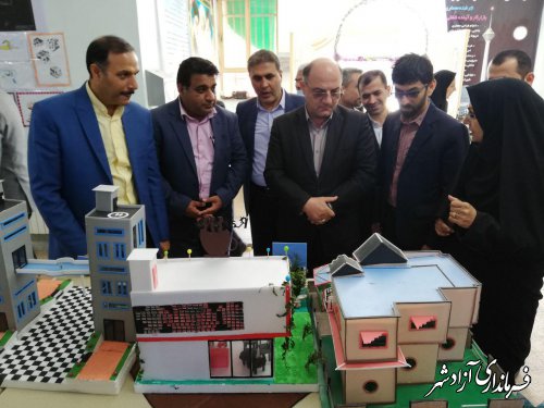 افتتاح نمایشگاه هنرهای دستی هنرجویان مدارس کارودانش شهرستان آزادشهر