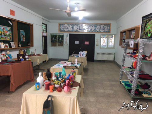 افتتاح نمایشگاه هنرهای دستی هنرجویان مدارس کارودانش شهرستان آزادشهر