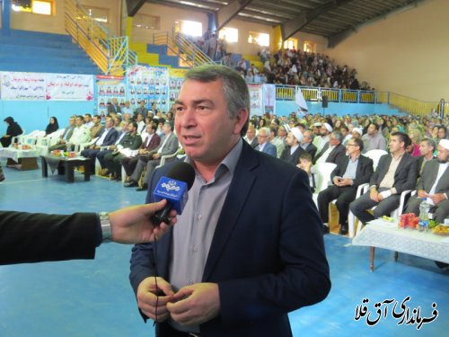 همایش هفته پیوند اولیا و مربیان و بهداشت روان در شهرستان آق قلا برگزار شد