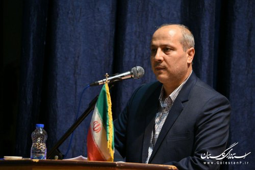 شهرداری ها و شوراها برای جذب سرمایه گذار شهری تلاش نمایند