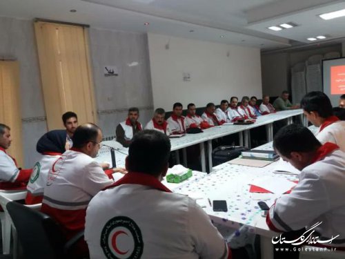 جلسه مسئولین امداد و نجات و انبارداران شعب جمعیت هلال احمر گلستان برگزار شد