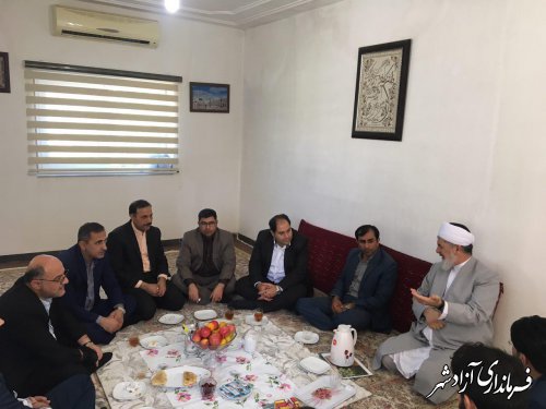دیدار فرماندار و جمعی از روسای ادارات شهرستان آزادشهر با حاج آخوند خوجملی امام جمعه اهل سنت نگین شهر