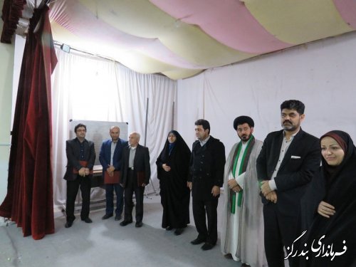 تکریم از خانواده های شهدا و ایثارگران وظیفه همه افراد جامعه است