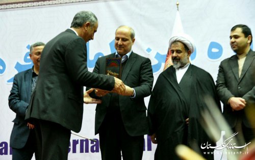 مردم با حفظ وحدت به دستاوردهای 40 ساله انقلاب افتخار کنند