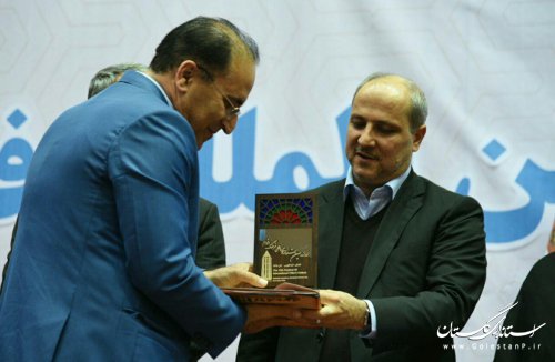 مردم با حفظ وحدت به دستاوردهای 40 ساله انقلاب افتخار کنند