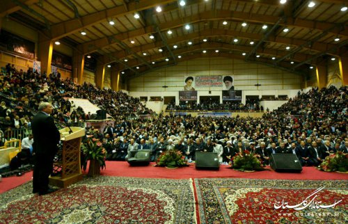 مردم با حفظ وحدت به دستاوردهای 40 ساله انقلاب افتخار کنند