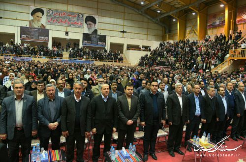 مردم با حفظ وحدت به دستاوردهای 40 ساله انقلاب افتخار کنند