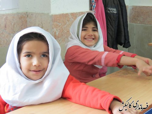 بازدید فرماندار گالیکش از مدرسه استثنایی شهید نقدی‌پور