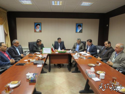 جلسه ستاد پيشگيري از وقوع آنفلوانزاي فوق حاد پرندگان در شهرستان آق قلا برگزار شد