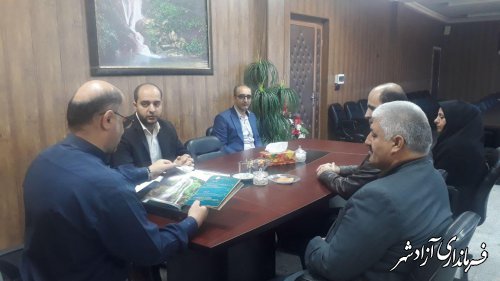دیدار رییس و کارکنان اداره ثبت احوال با فرماندار شهرستان آزادشهر