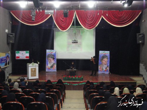 زنان در شکل گیری انقلاب اسلامی نقش ارزشمندی داشته اند