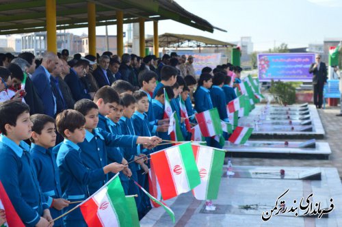 غبارروبی و عطرافشانی مزار شهدای بهشت فاطمه شهرستان ترکمن