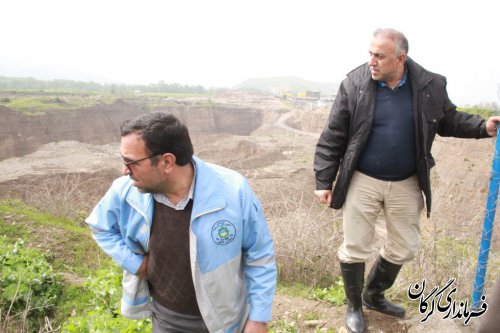 بازدید فرماندار گرگان به همراه مدیر کل امنیتی و انتظامی استانداری گلستان از روند انتقال آب رودخانه قره سو به معادن شن وماسه