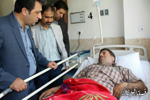 واژگونی مینی بوس در بندرگز ۱۹ نفر را راهی بیمارستان کرد