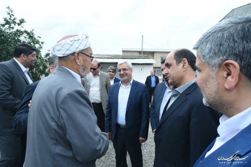 دیدار معاون سیاسی وزیر کشور و استاندار گلستان با خانواده شهیدان حبیب لی