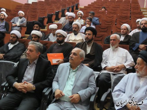 روحانیون شیعه وسنی سفیران مردم می باشند که مشکلات مردم را پیگیری وحل می کنند