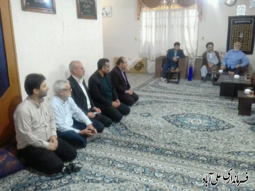 دیدار فرماندار با خانواده شهیدان علی اکبر و عزت الله کیخا
