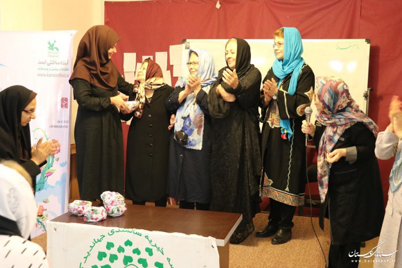 قصه گویی در سرای سالمندان جهاندیدگان گرگان