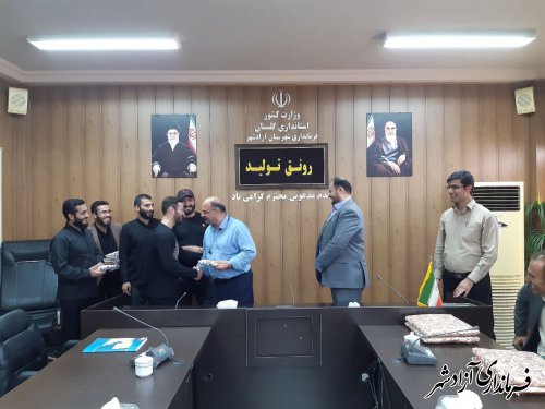 تجلیل فرماندار شهرستان آزادشهر از تعاونگران قهرمان در مسابقات مختلف ورزشی